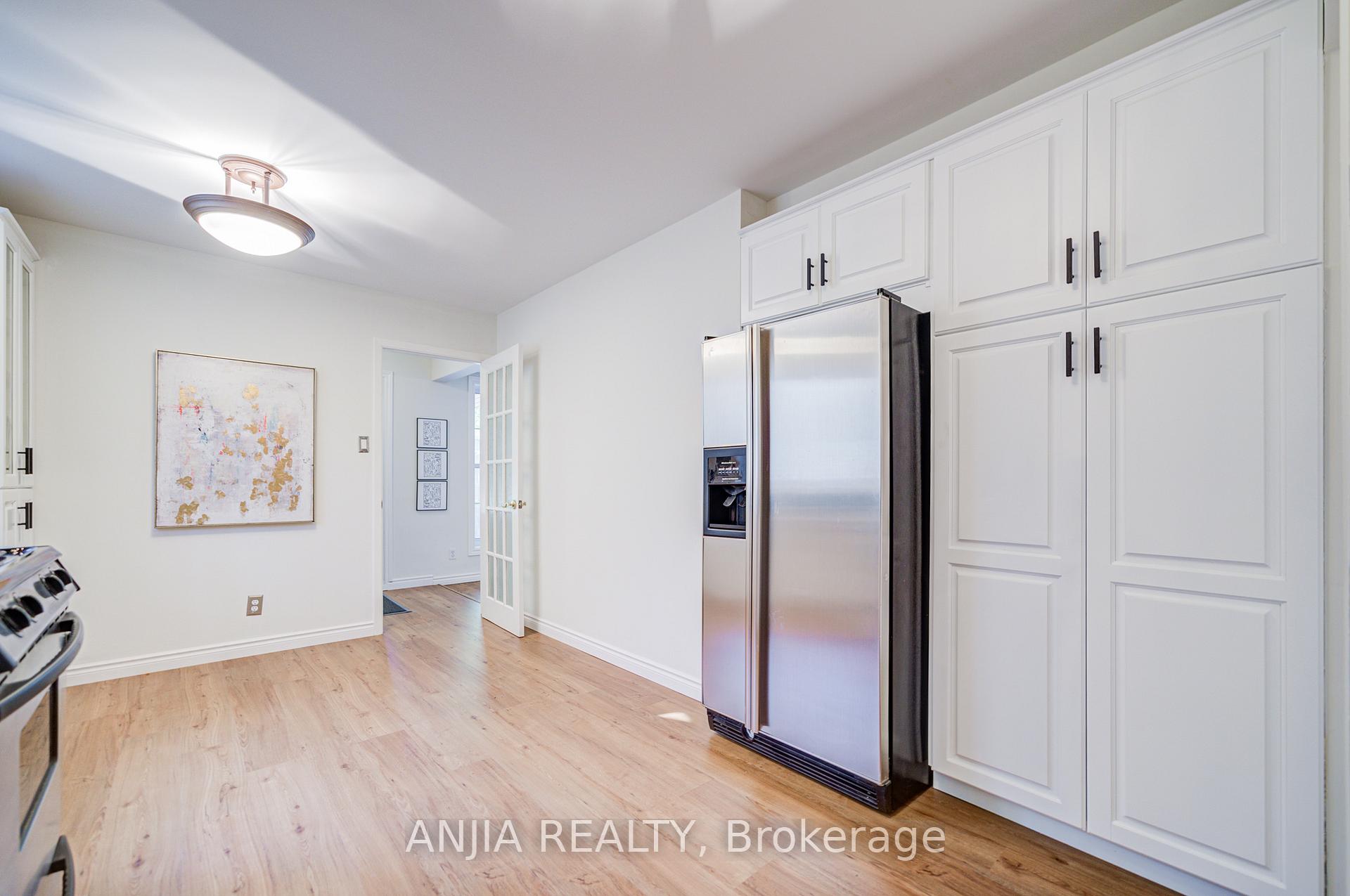 Photo 18 of 26 Romfield Circuit, Markham, Royal Orchard — HOMEH