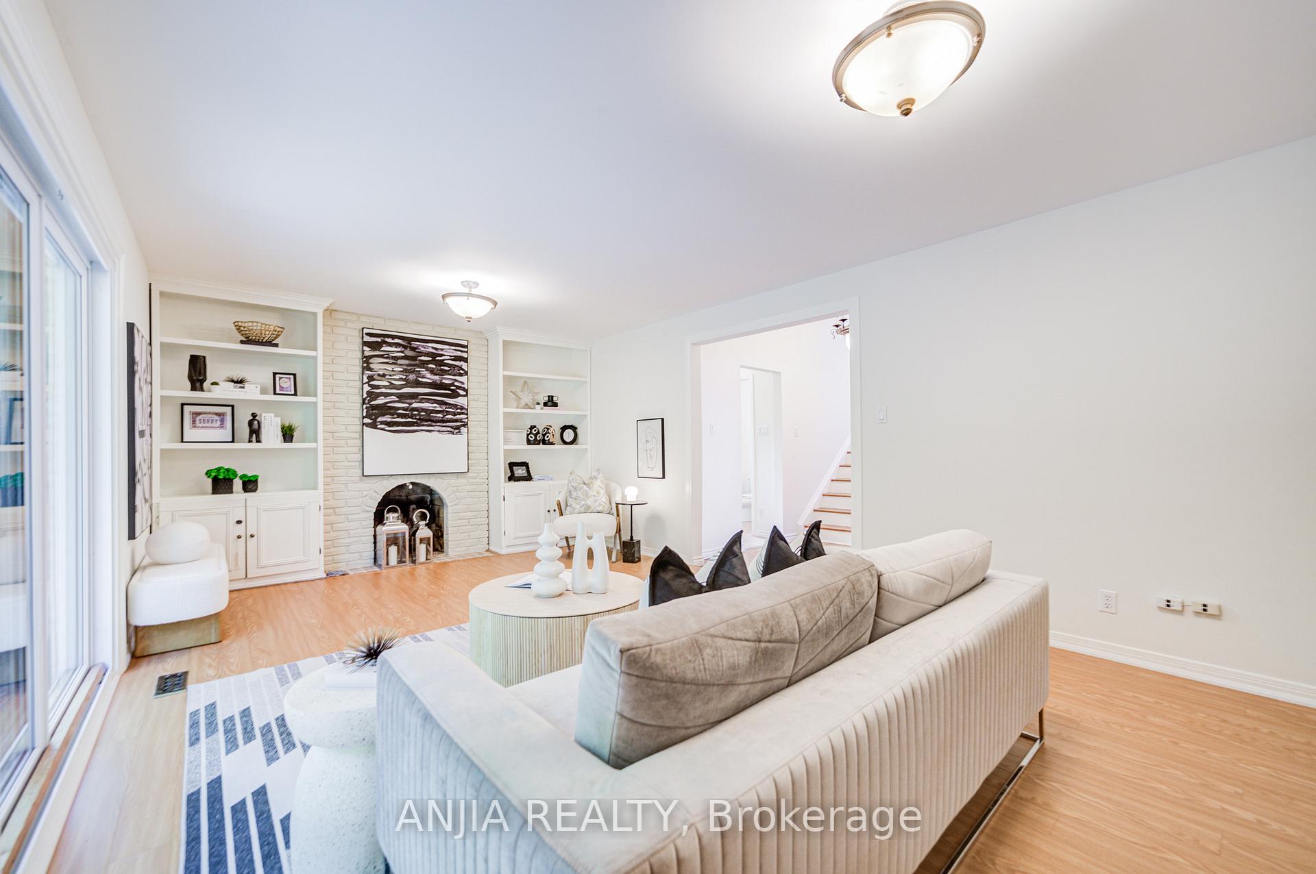 Photo 26 of 26 Romfield Circuit, Markham, Royal Orchard — HOMEH