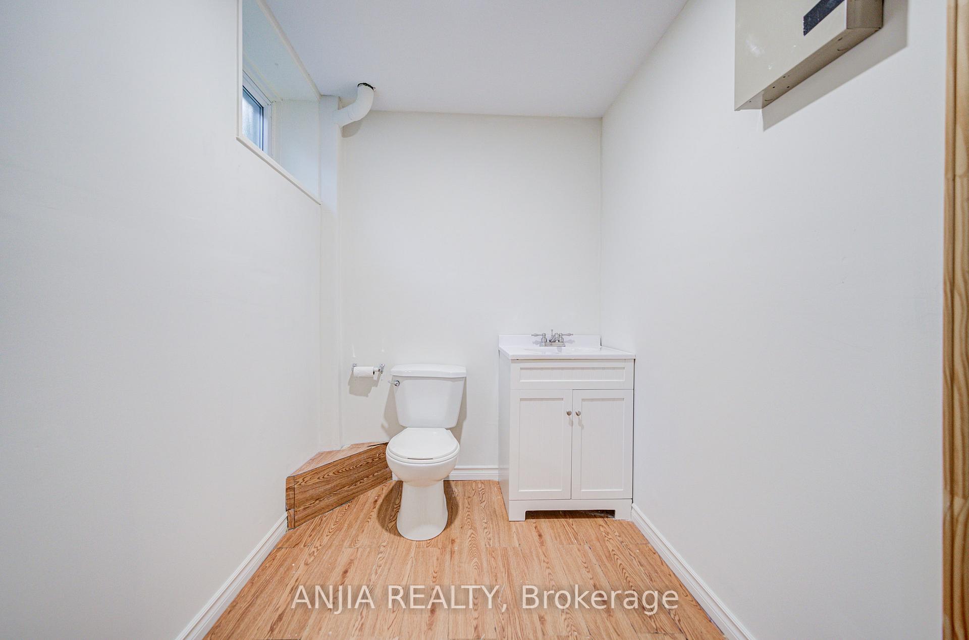 Photo 42 of 26 Romfield Circuit, Markham, Royal Orchard — HOMEH