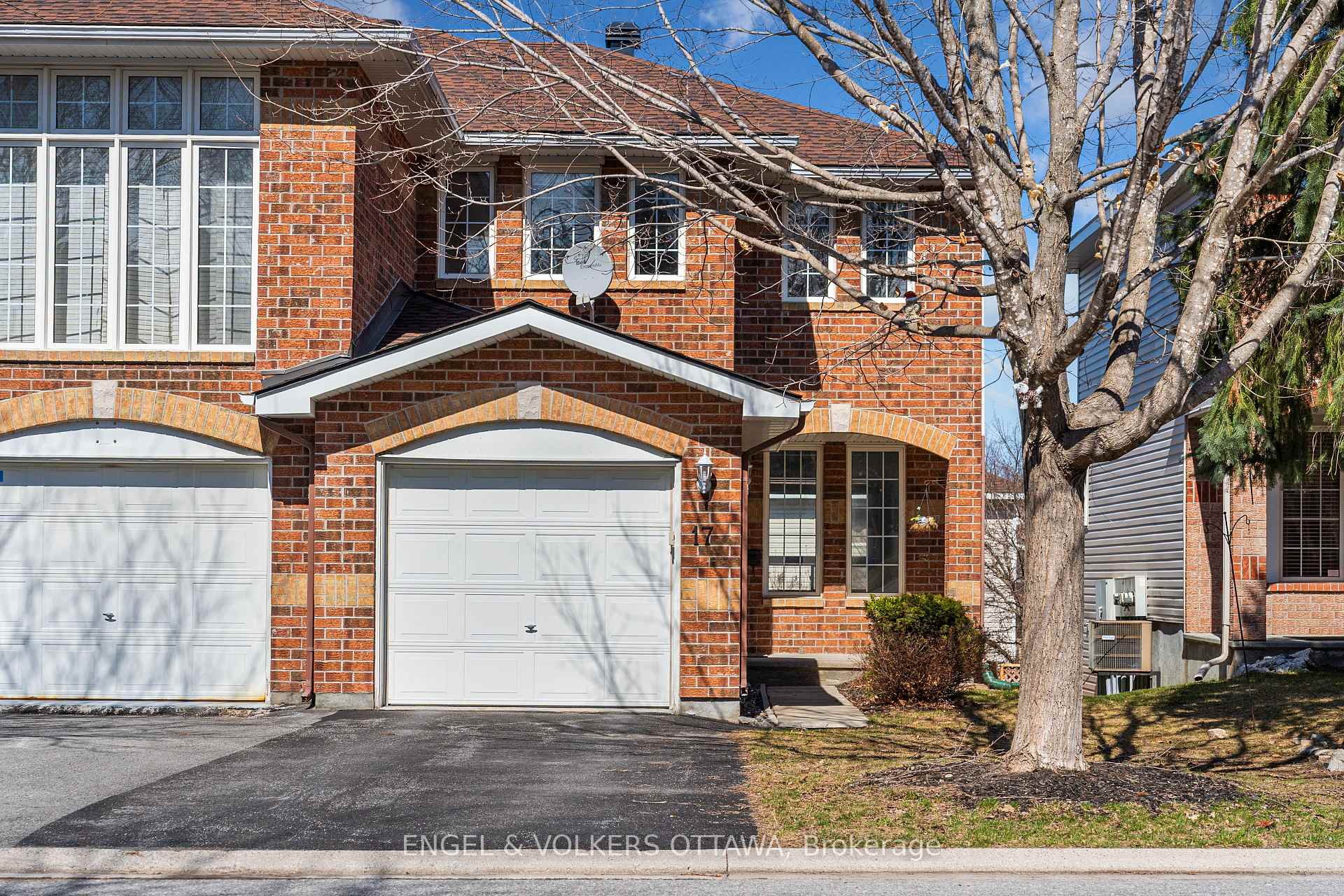 Photo 1 of 17 Wallsend Avenue, Ottawa, Kanata - Morgan's Grant/South March — HOMEH