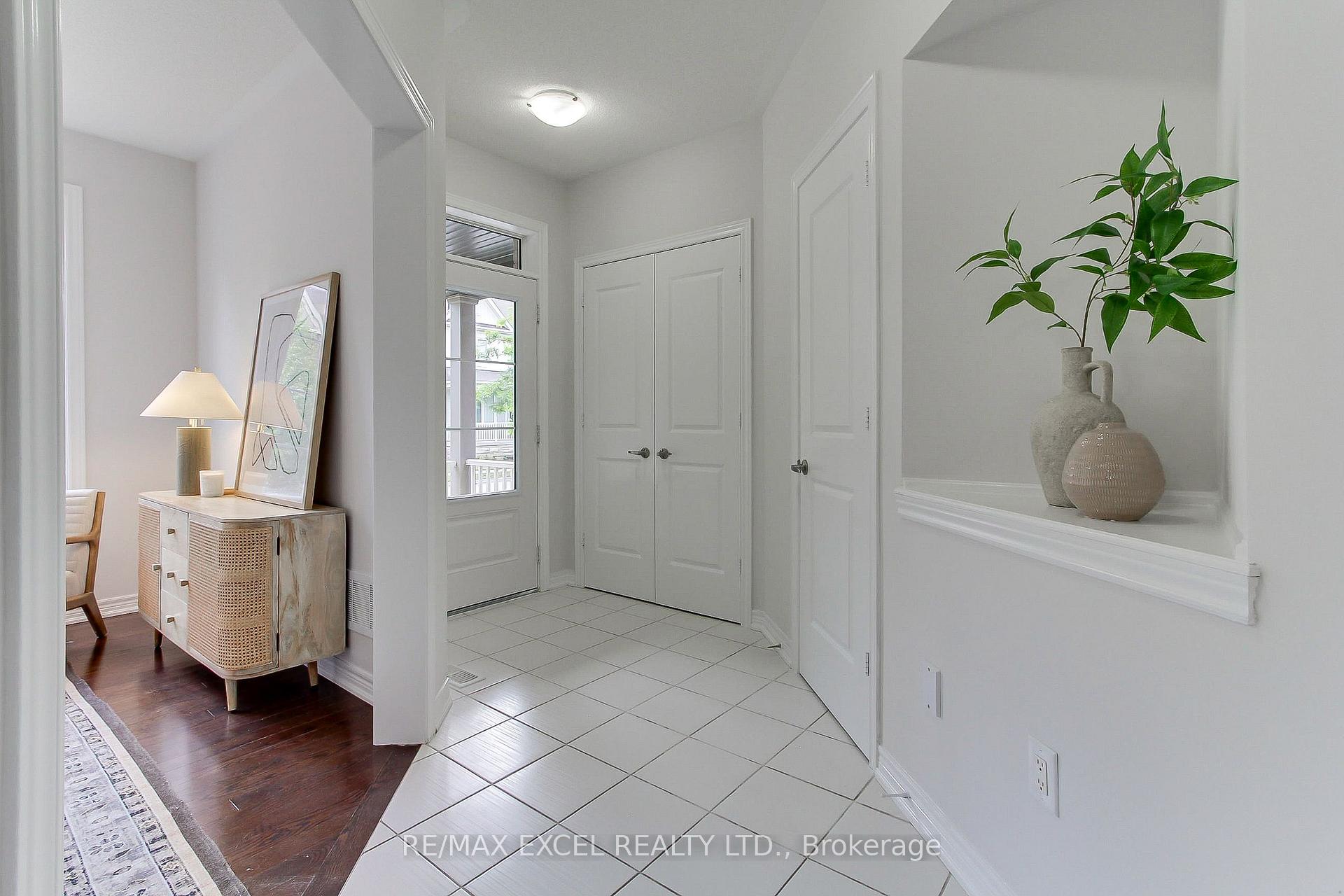 Photo 4 of 76 Black Creek Drive, Markham, Cornell — HOMEH