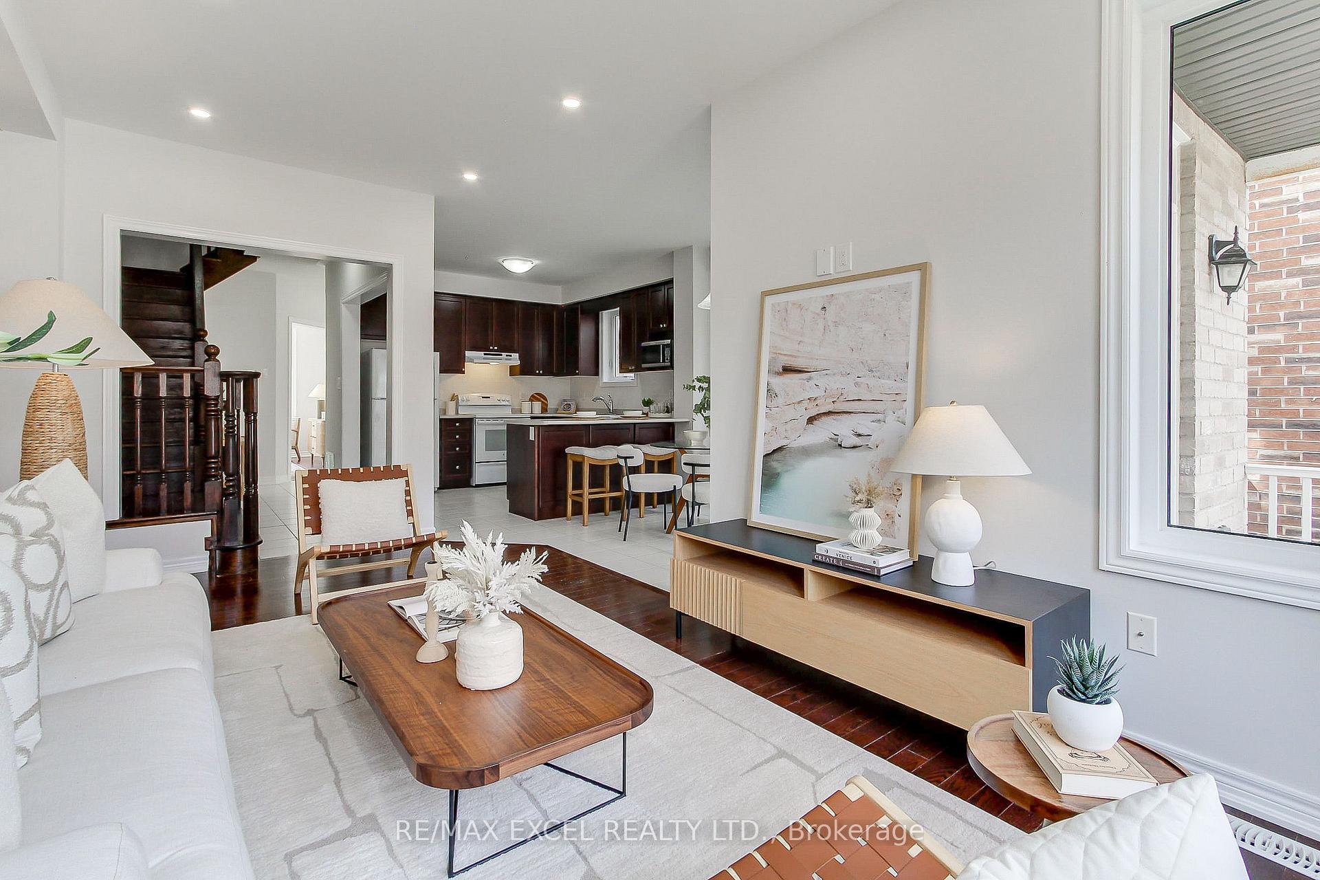 Photo 20 of 76 Black Creek Drive, Markham, Cornell — HOMEH
