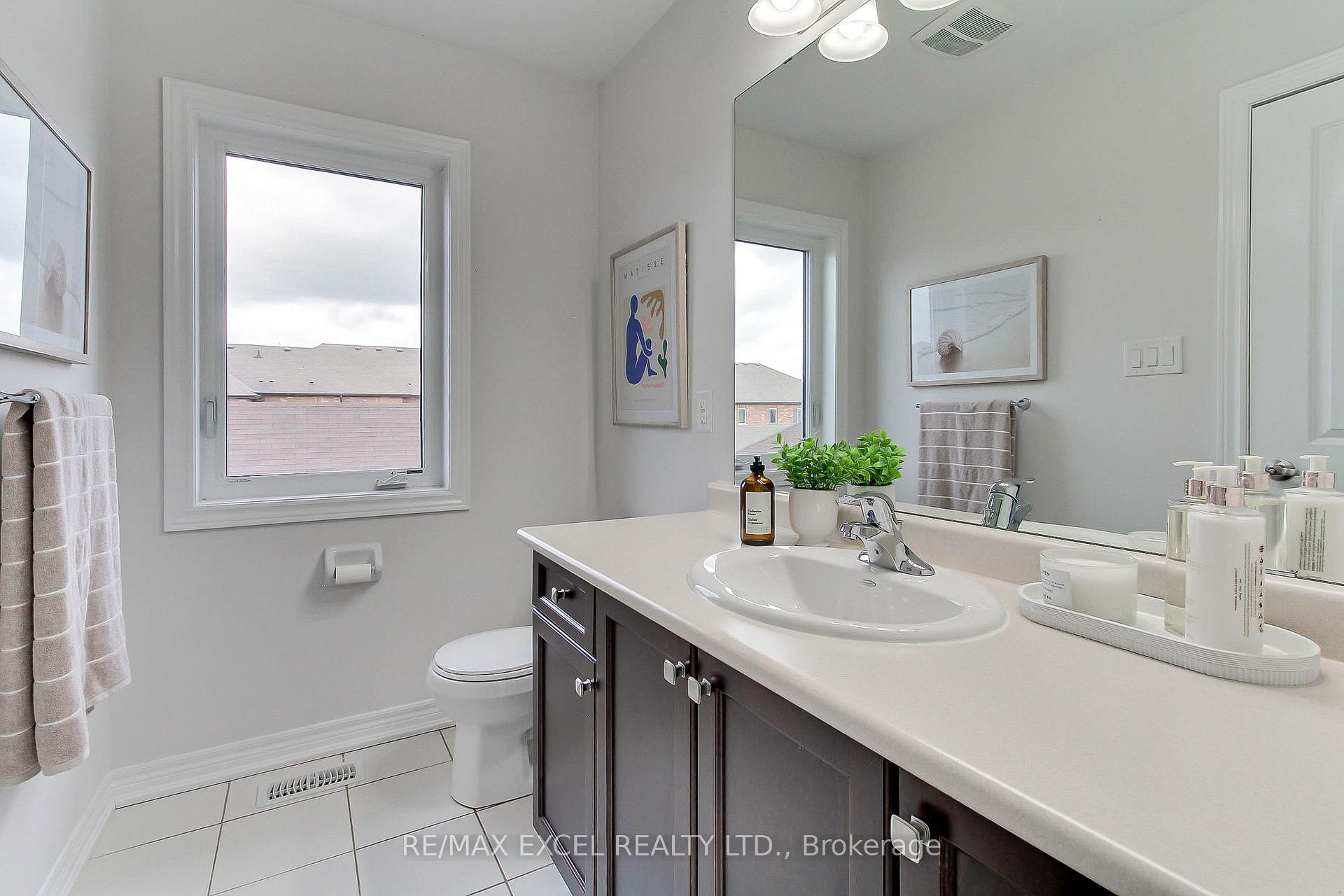 Photo 32 of 76 Black Creek Drive, Markham, Cornell — HOMEH