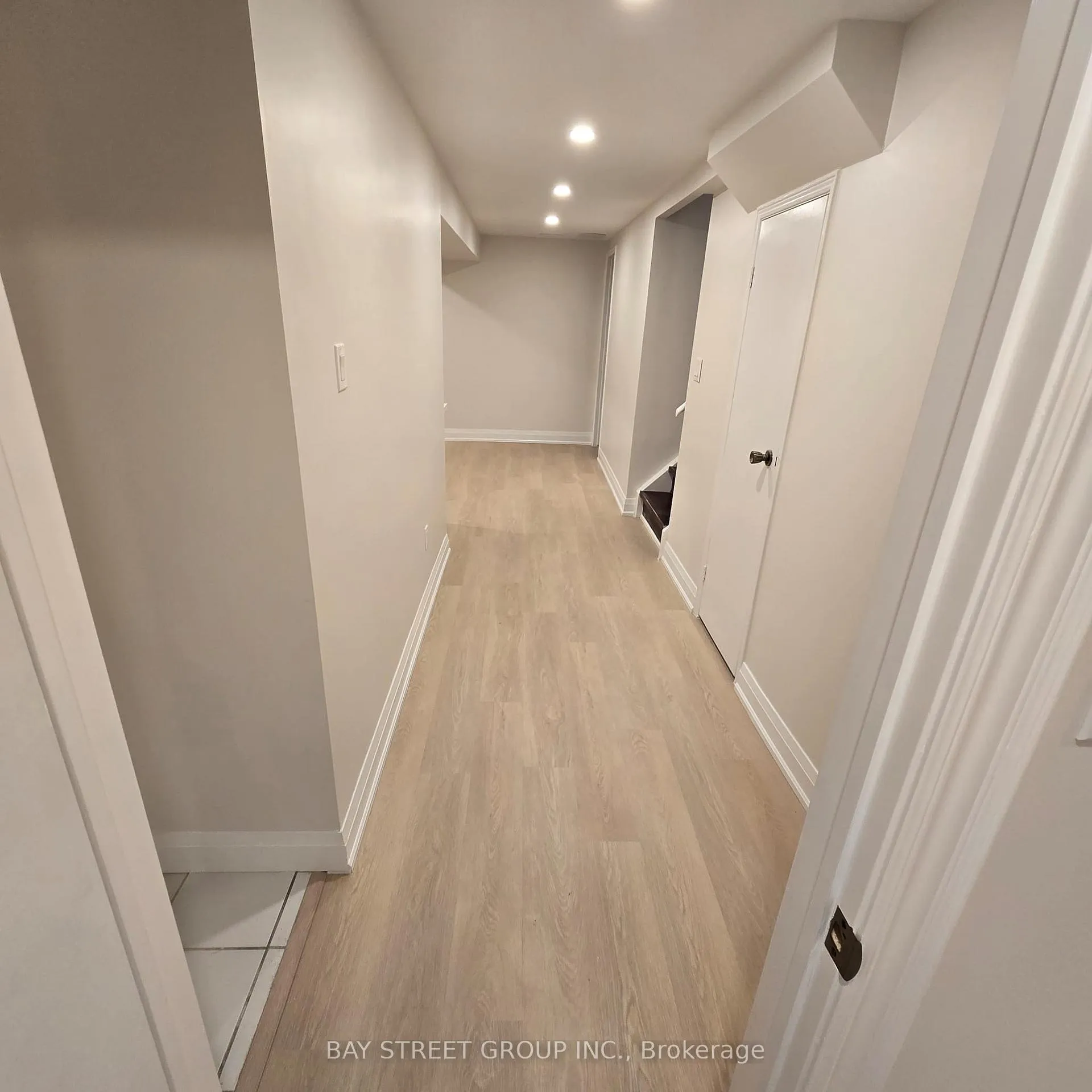 Photo 6 of 129 Huntington Park Drive, Markham, Thornlea — HOMEH