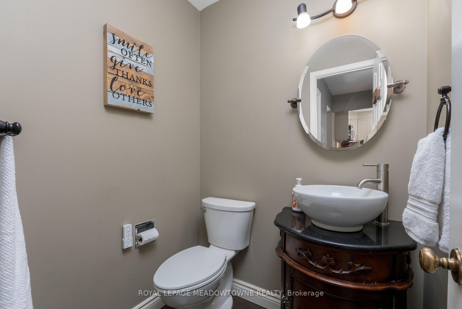 Photo 19 of 7 Deerwood Crescent, Kitchener — HOMEH
