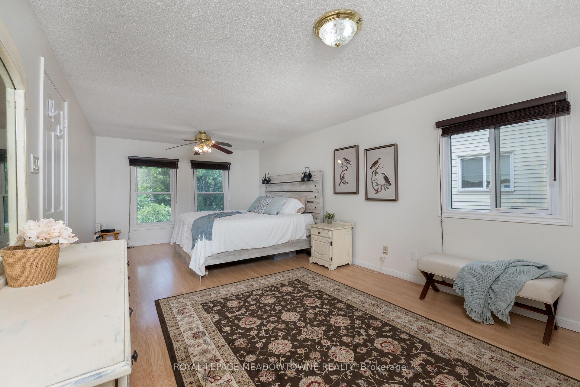 Photo 25 of 7 Deerwood Crescent, Kitchener — HOMEH