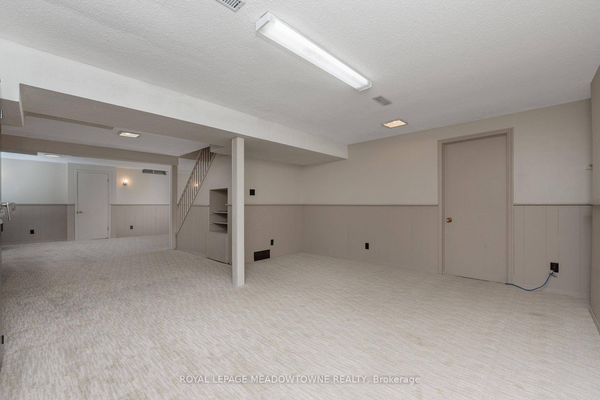 Photo 36 of 7 Deerwood Crescent, Kitchener — HOMEH