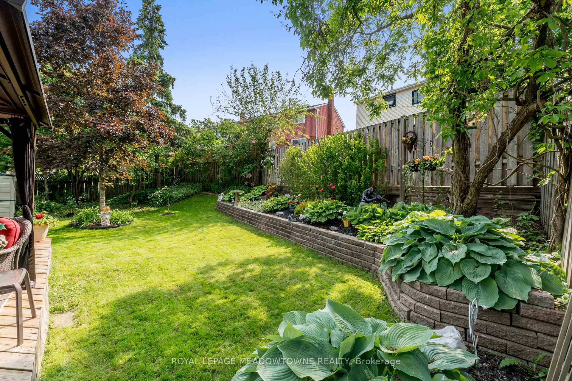 Photo 42 of 7 Deerwood Crescent, Kitchener — HOMEH