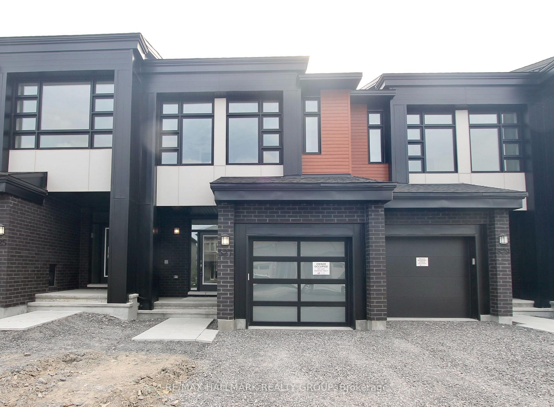 Front of 527 Triangle Street