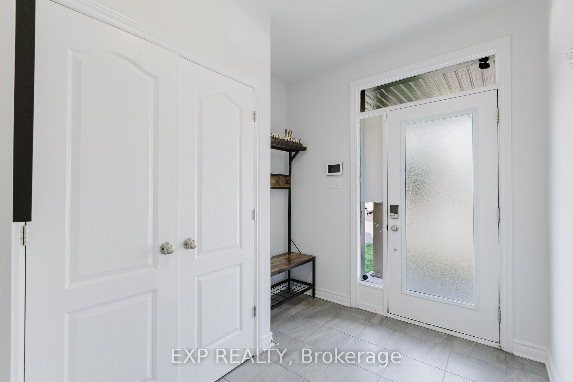Photo 3 of 80 Palfrey Way, Ottawa, Kanata - Emerald Meadows/Trailwest — HOMEH