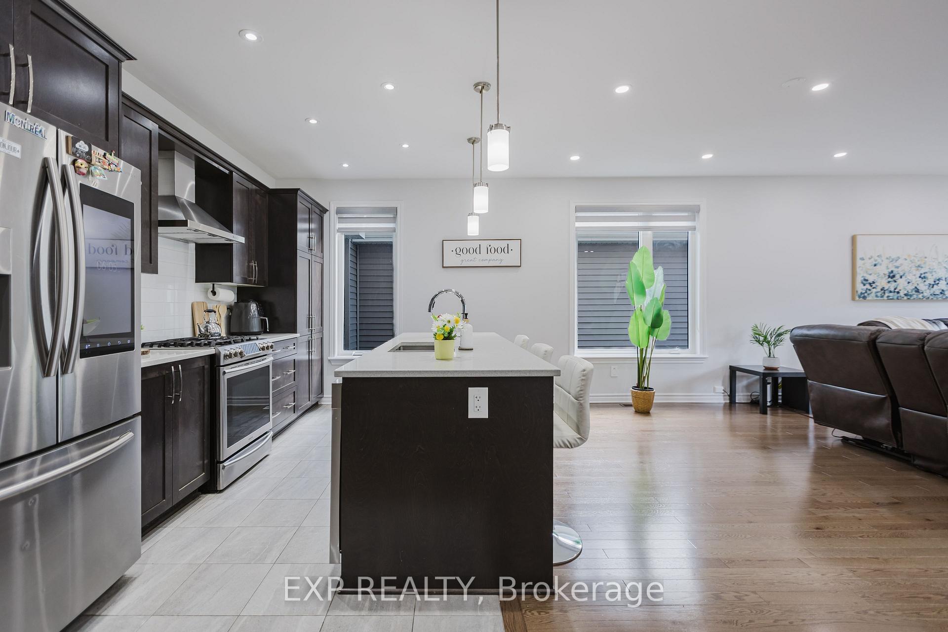 Photo 5 of 80 Palfrey Way, Ottawa, Kanata - Emerald Meadows/Trailwest — HOMEH