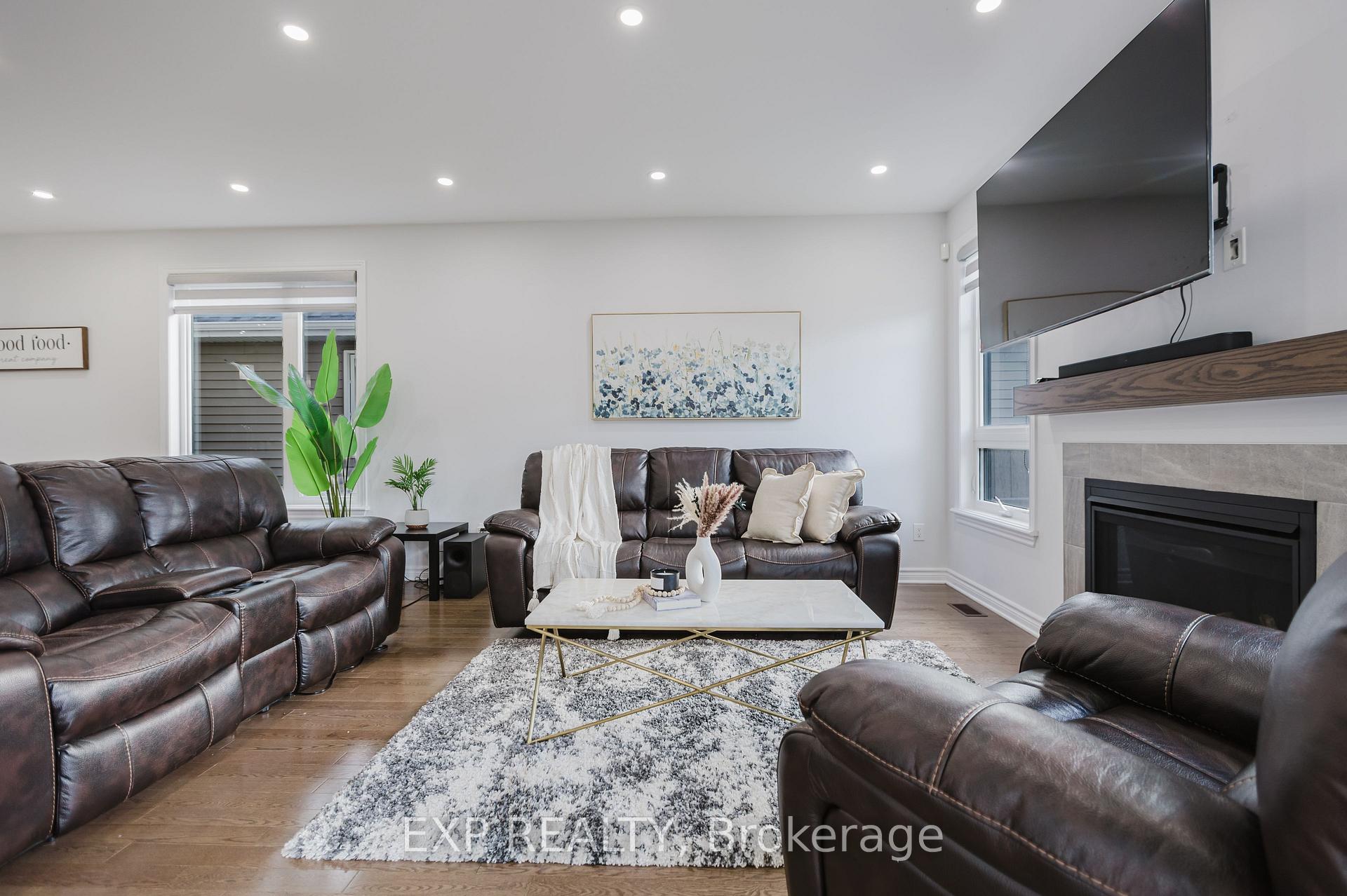Photo 13 of 80 Palfrey Way, Ottawa, Kanata - Emerald Meadows/Trailwest — HOMEH