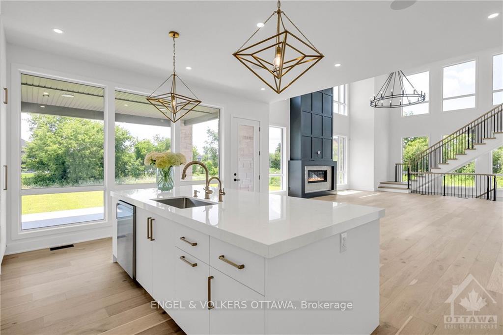 Photo 7 of 705 Mcmanus Avenue, Ottawa, Manotick Village & Manotick Estates — HOMEH