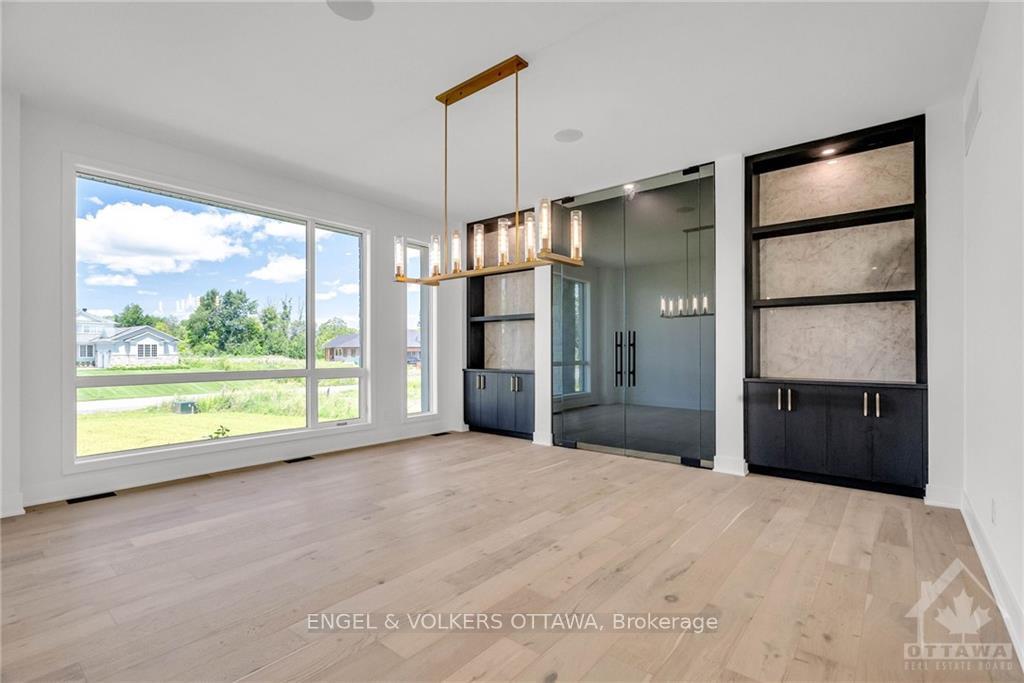 Photo 12 of 705 Mcmanus Avenue, Ottawa, Manotick Village & Manotick Estates — HOMEH