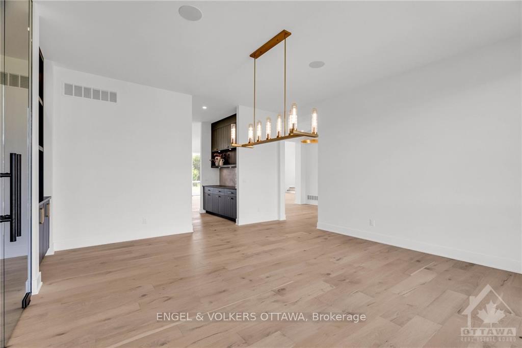 Photo 13 of 705 Mcmanus Avenue, Ottawa, Manotick Village & Manotick Estates — HOMEH
