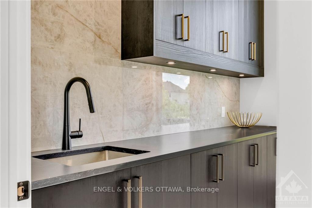 Photo 14 of 705 Mcmanus Avenue, Ottawa, Manotick Village & Manotick Estates — HOMEH