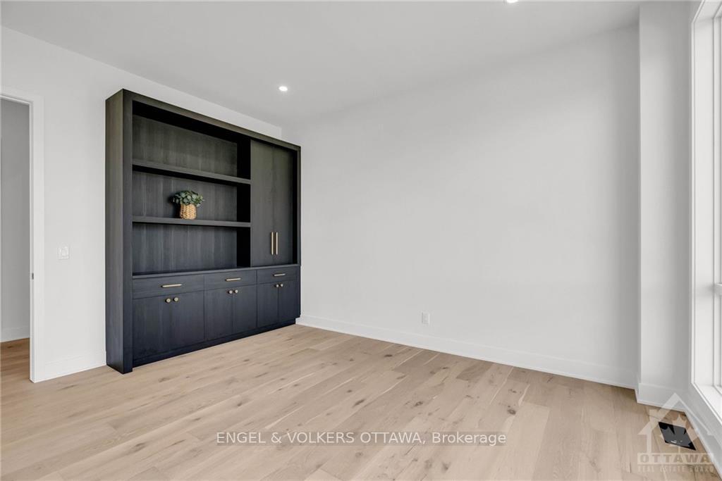 Photo 16 of 705 Mcmanus Avenue, Ottawa, Manotick Village & Manotick Estates — HOMEH