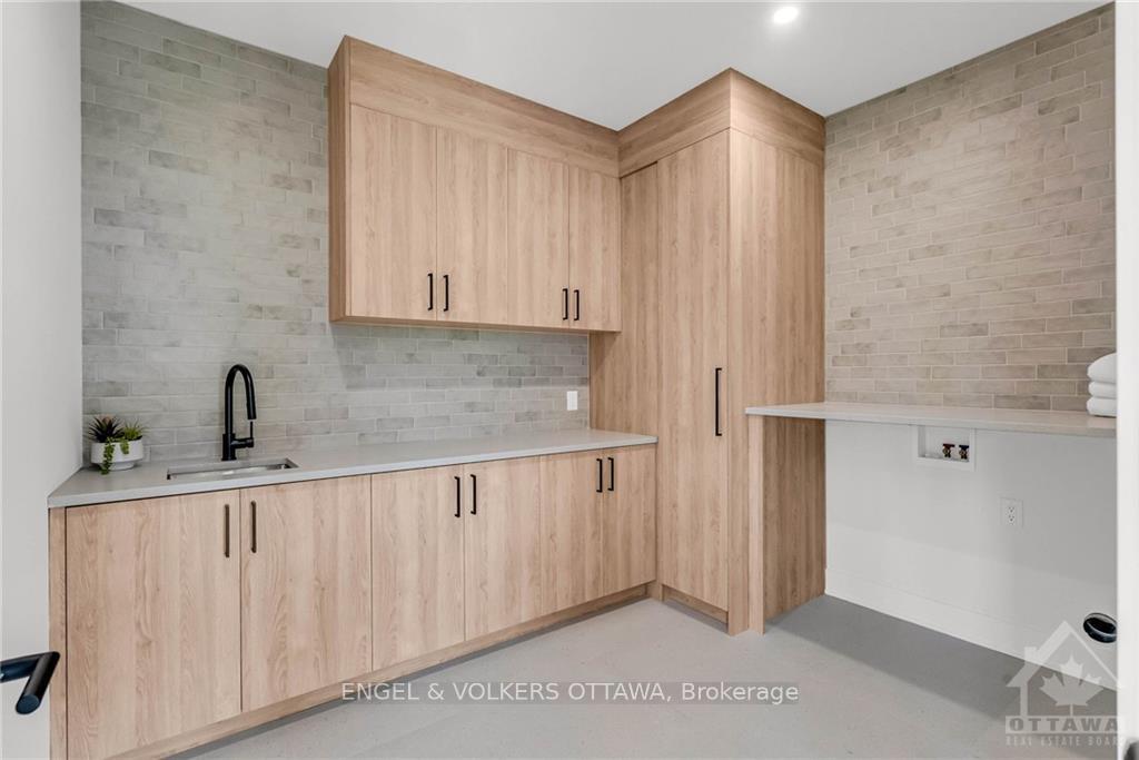 Photo 19 of 705 Mcmanus Avenue, Ottawa, Manotick Village & Manotick Estates — HOMEH