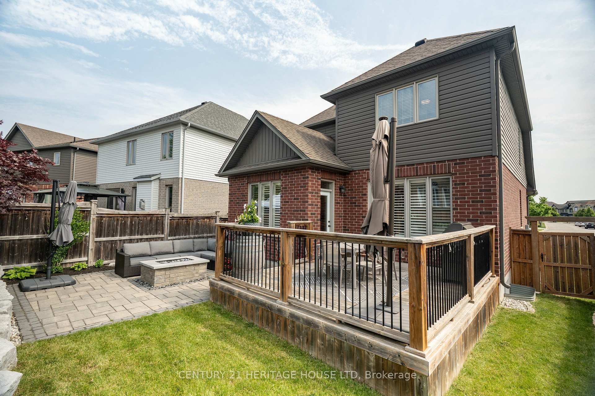 Photo 40 of 66 Eden Oak Trail, Kitchener — HOMEH