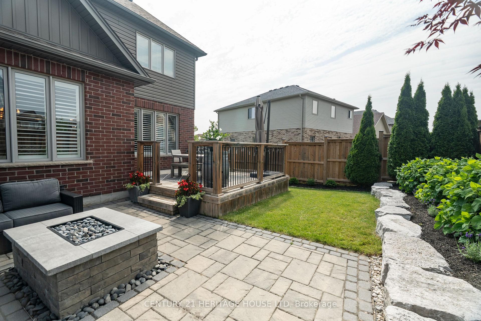 Photo 42 of 66 Eden Oak Trail, Kitchener — HOMEH