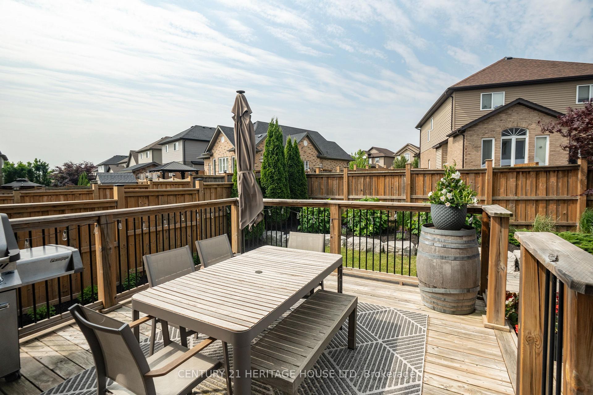Photo 44 of 66 Eden Oak Trail, Kitchener — HOMEH