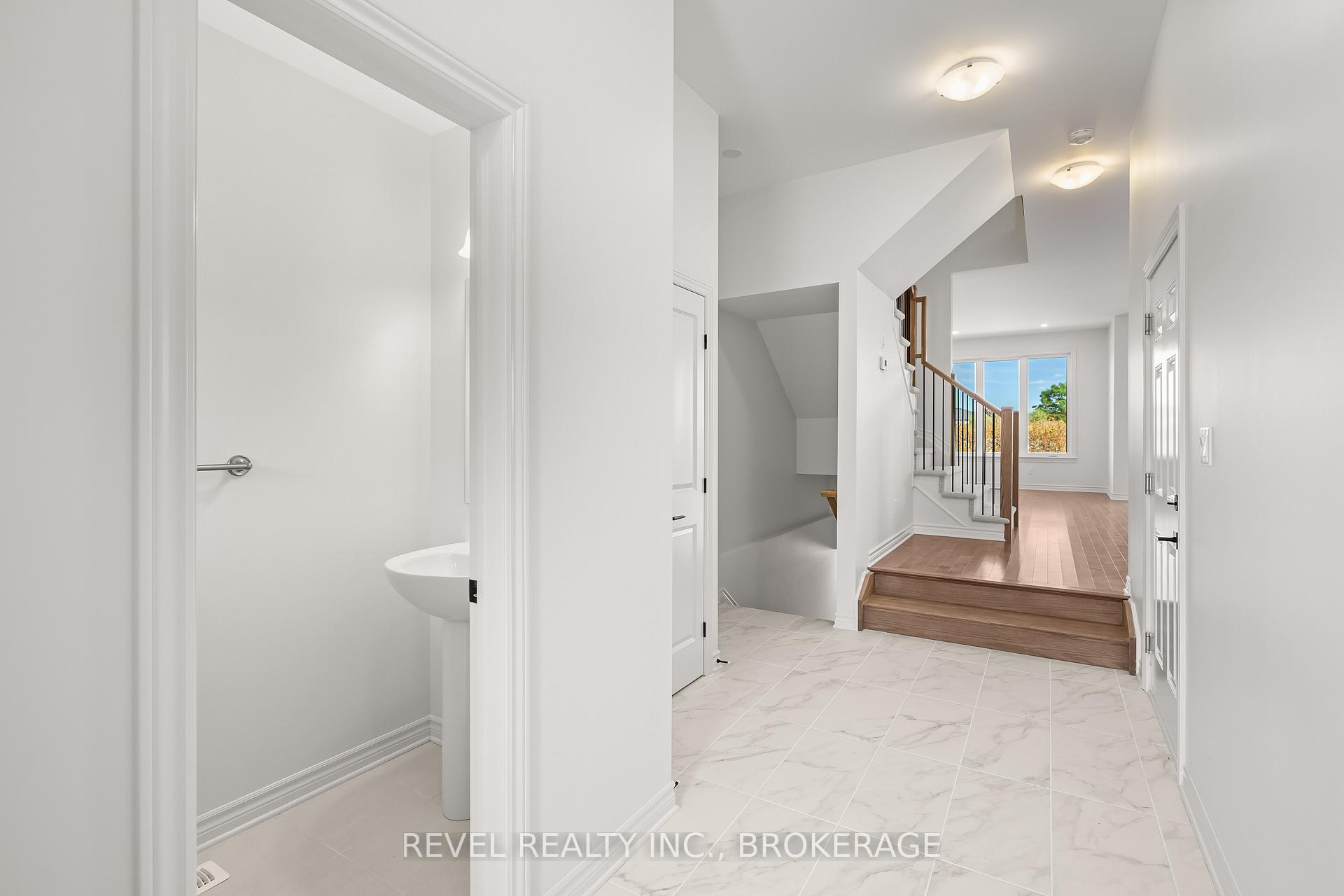 Photo 3 of 1521 Scarlet Street, Kingston, Kingston East (Incl Barret Crt) — HOMEH