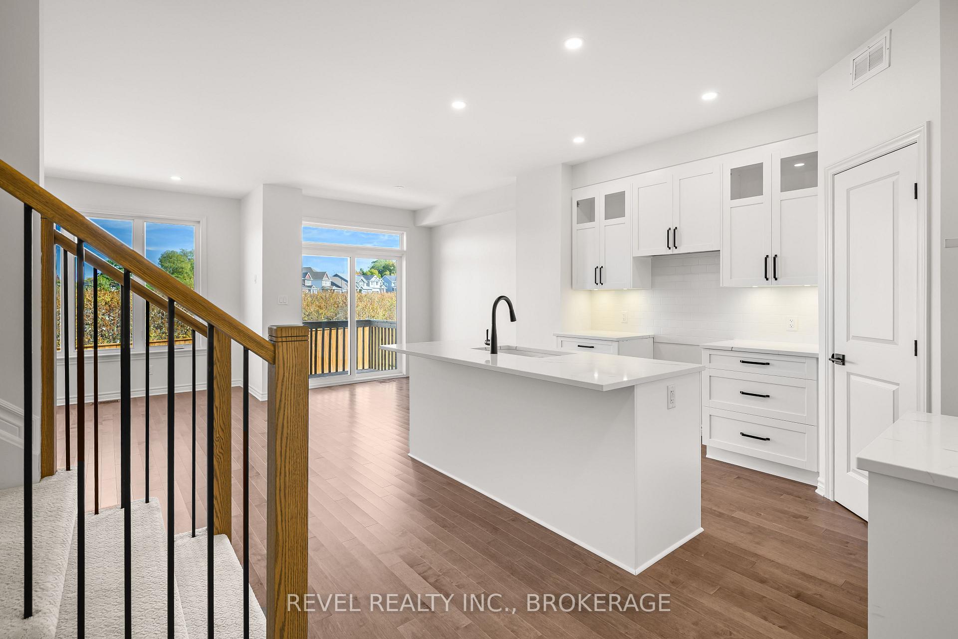 Photo 5 of 1521 Scarlet Street, Kingston, Kingston East (Incl Barret Crt) — HOMEH