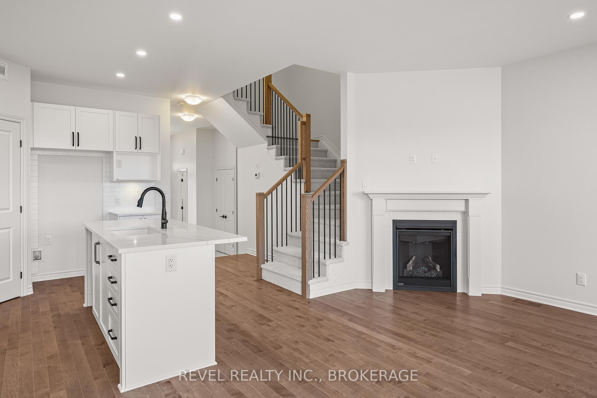 Photo 7 of 1521 Scarlet Street, Kingston, Kingston East (Incl Barret Crt) — HOMEH