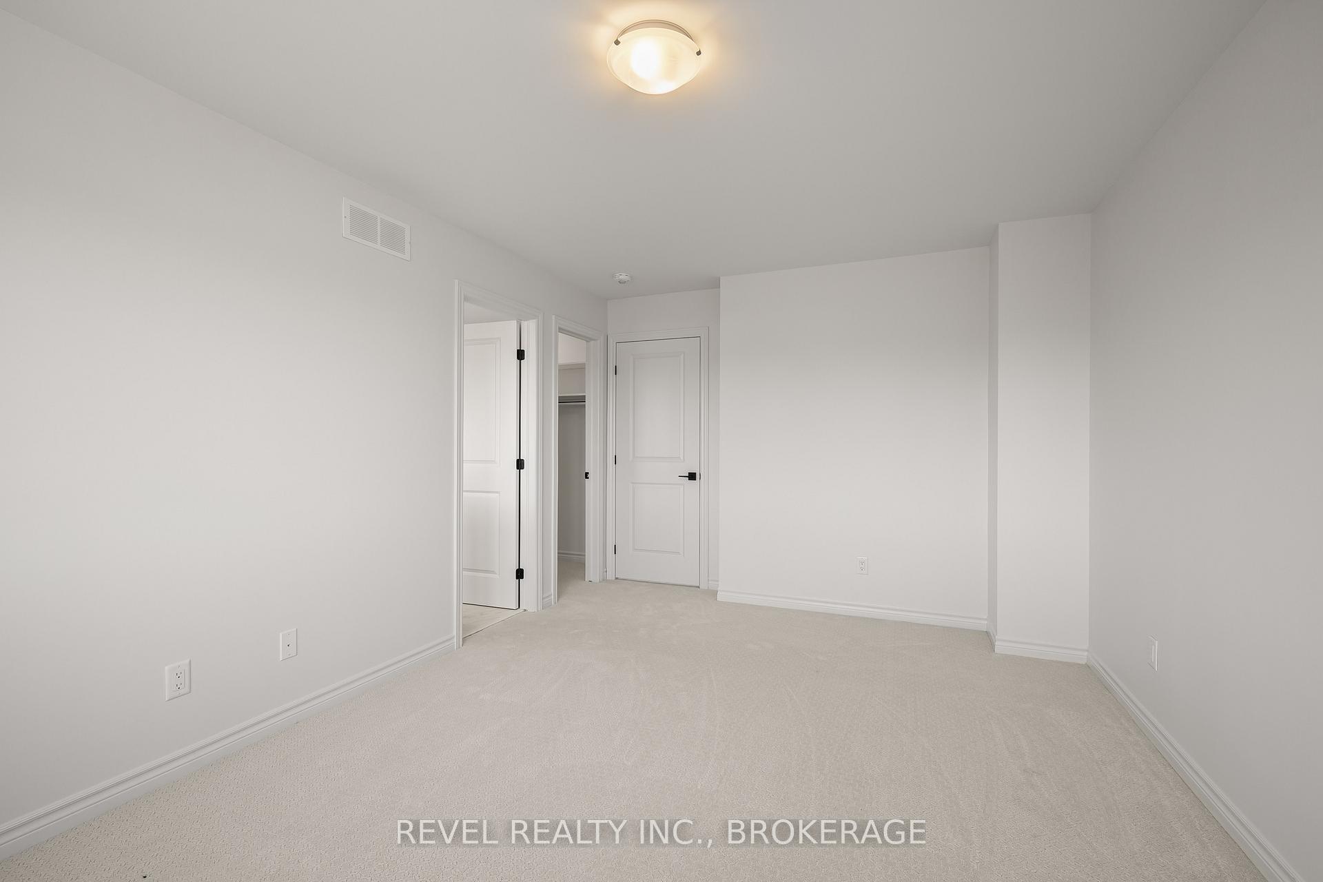 Photo 13 of 1521 Scarlet Street, Kingston, Kingston East (Incl Barret Crt) — HOMEH