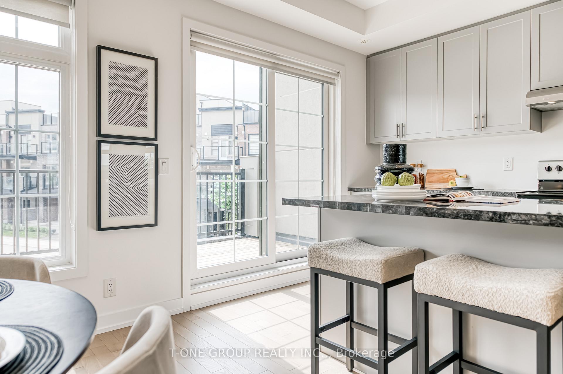 Photo 8 of 111 Yorkton Boulevard, Markham, Angus Glen — HOMEH