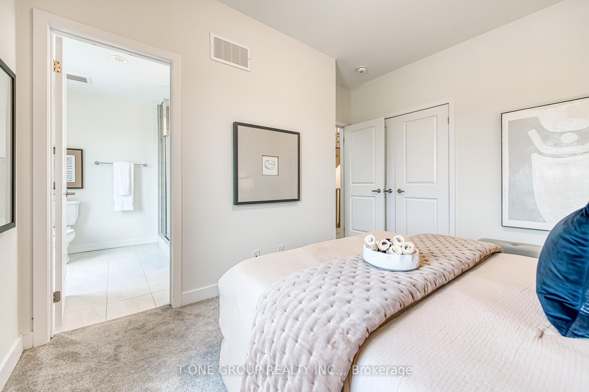 Photo 21 of 111 Yorkton Boulevard, Markham, Angus Glen — HOMEH