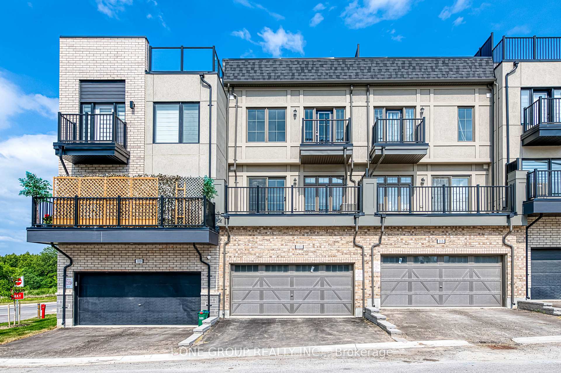 Photo 29 of 111 Yorkton Boulevard, Markham, Angus Glen — HOMEH