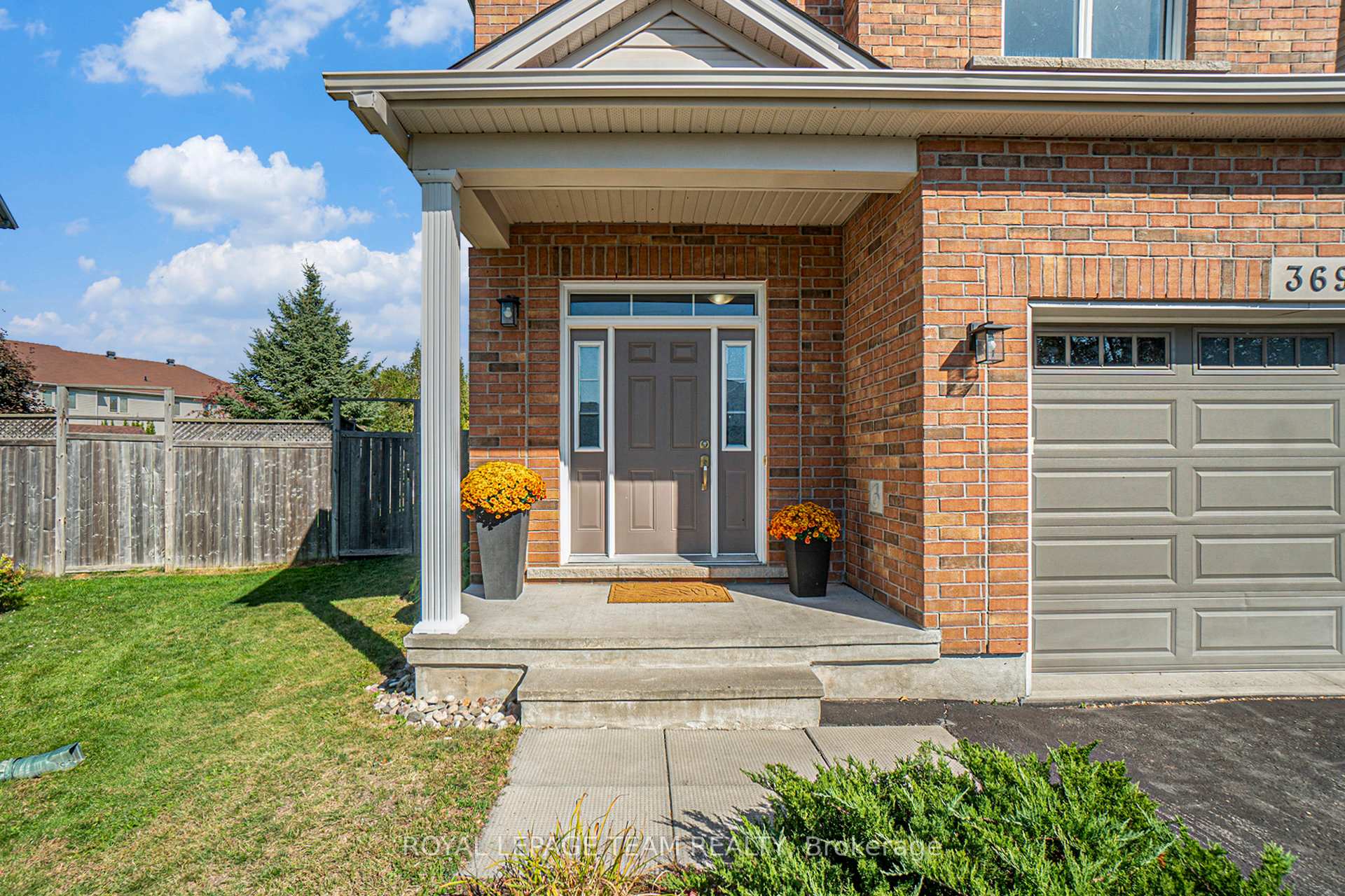 Photo 2 of 369 Glenbrae Avenue, Ottawa, Kanata - Morgan's Grant/South March — HOMEH