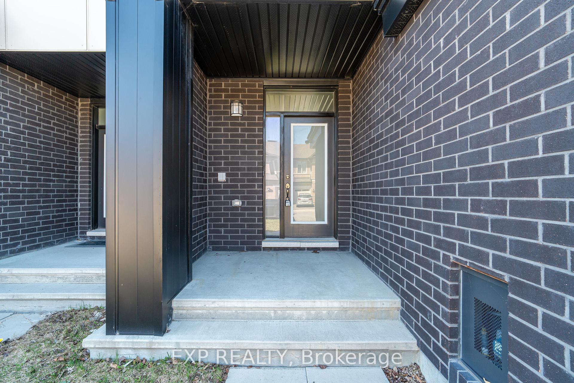 Photo 2 of 531 Triangle Street, Ottawa, Kanata - Emerald Meadows/Trailwest — HOMEH