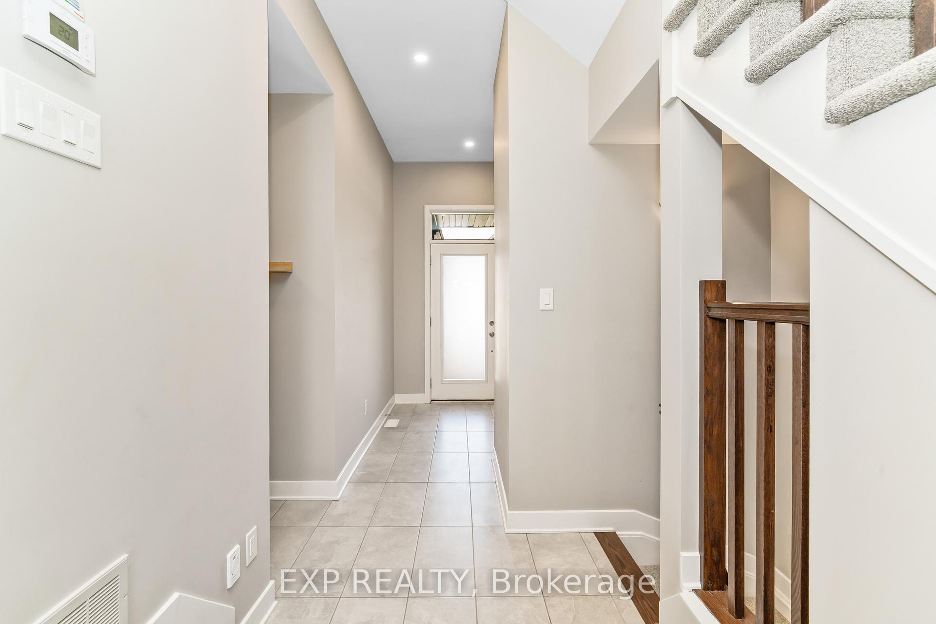 Photo 4 of 531 Triangle Street, Ottawa, Kanata - Emerald Meadows/Trailwest — HOMEH