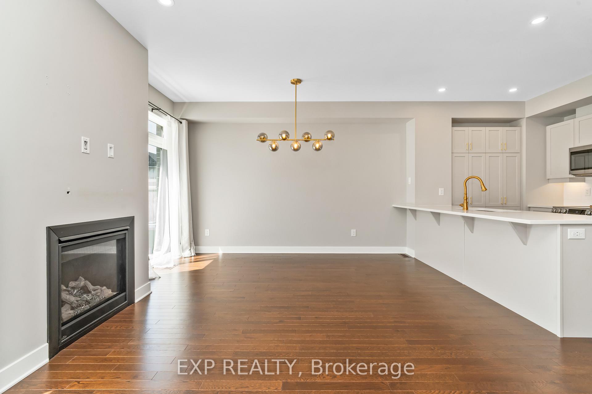 Photo 9 of 531 Triangle Street, Ottawa, Kanata - Emerald Meadows/Trailwest — HOMEH