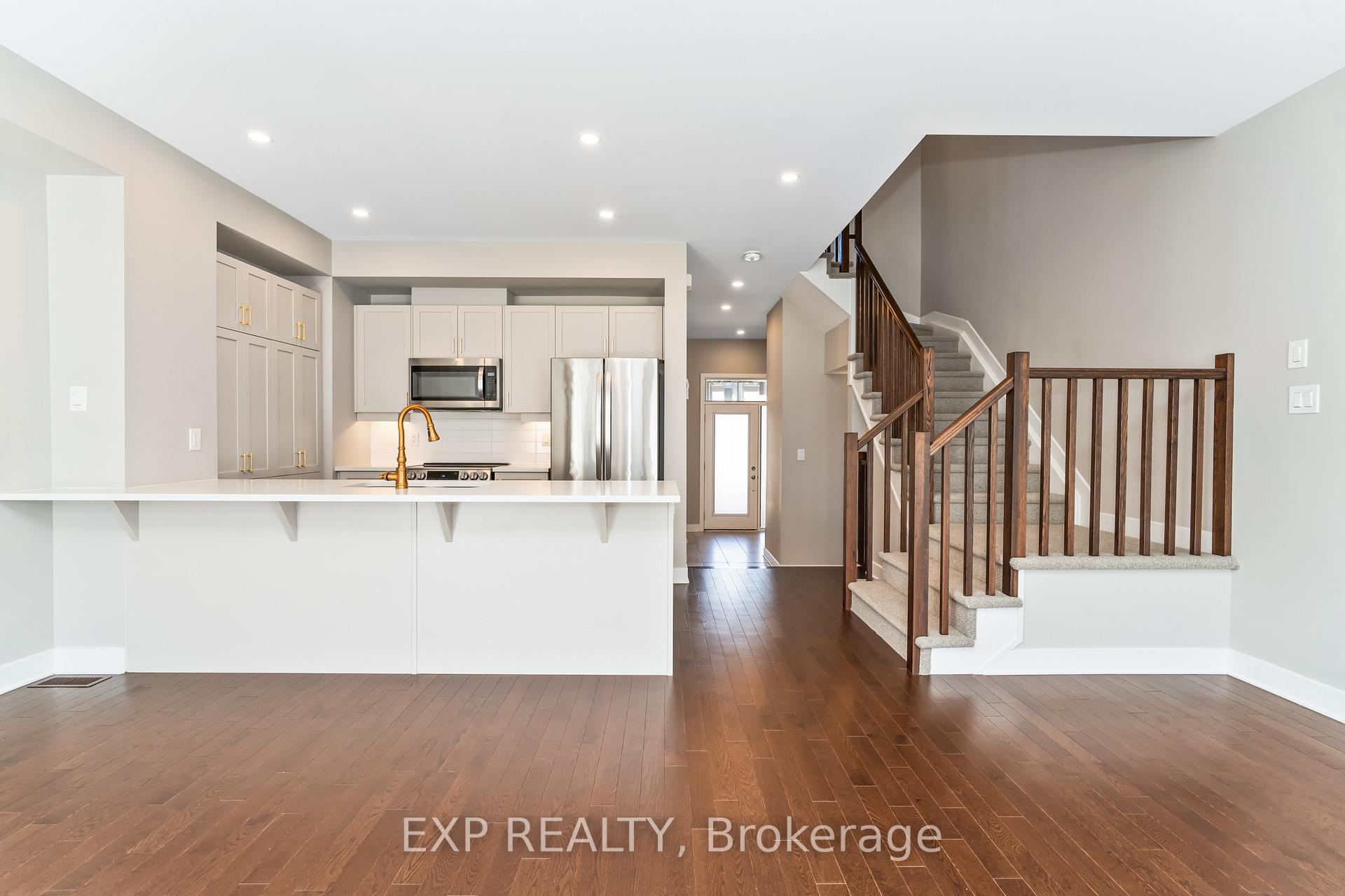 Photo 11 of 531 Triangle Street, Ottawa, Kanata - Emerald Meadows/Trailwest — HOMEH