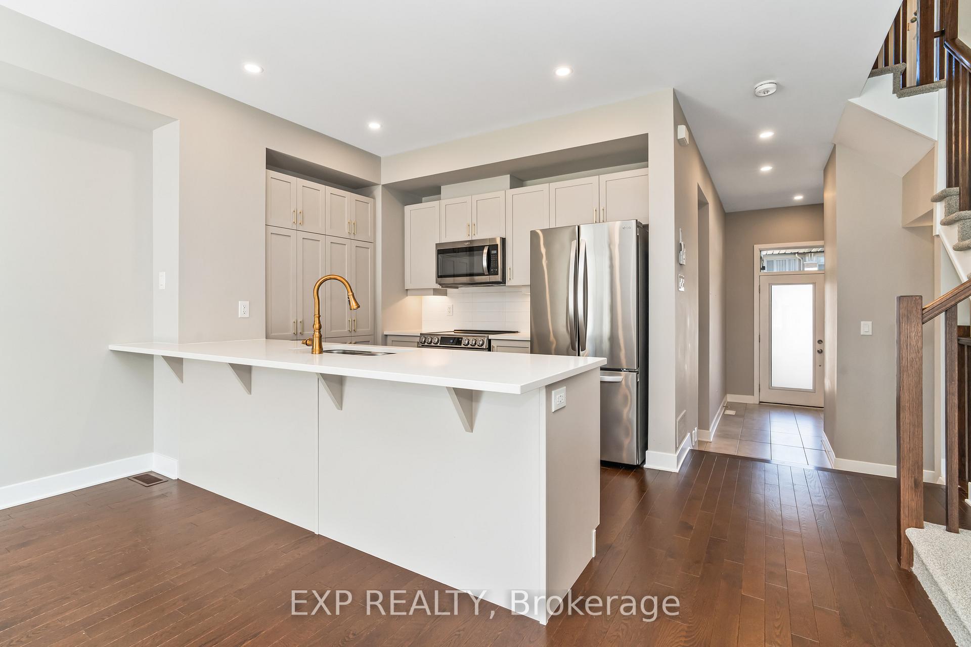 Photo 12 of 531 Triangle Street, Ottawa, Kanata - Emerald Meadows/Trailwest — HOMEH