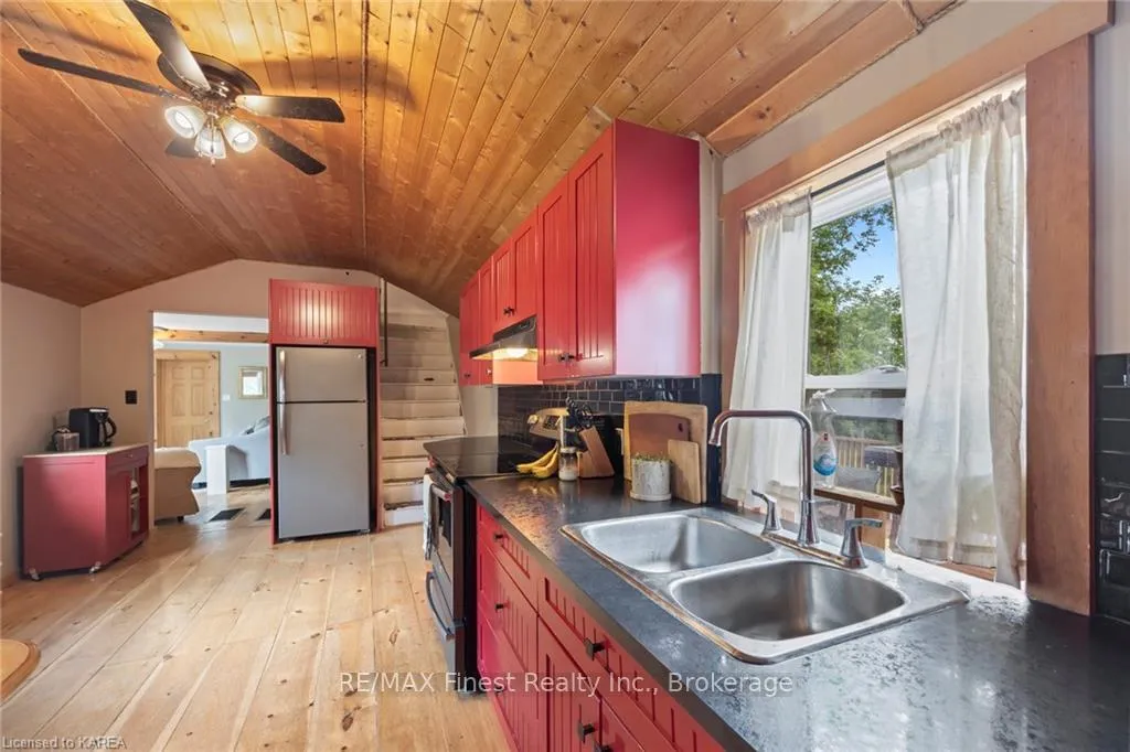 Photo 21 of 318 Simmons Road, Loyalist, Lennox and Addington - South — HOMEH