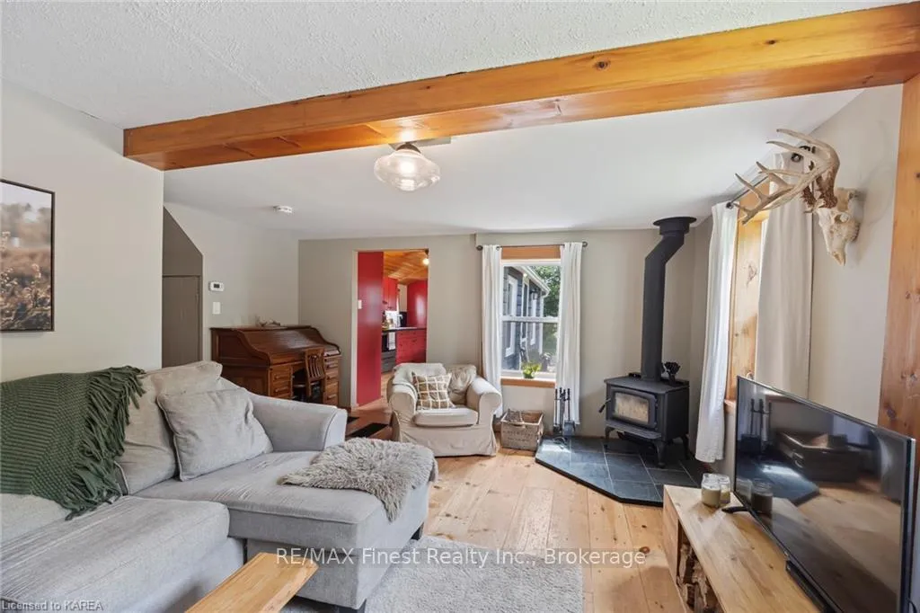 Photo 24 of 318 Simmons Road, Loyalist, Lennox and Addington - South — HOMEH