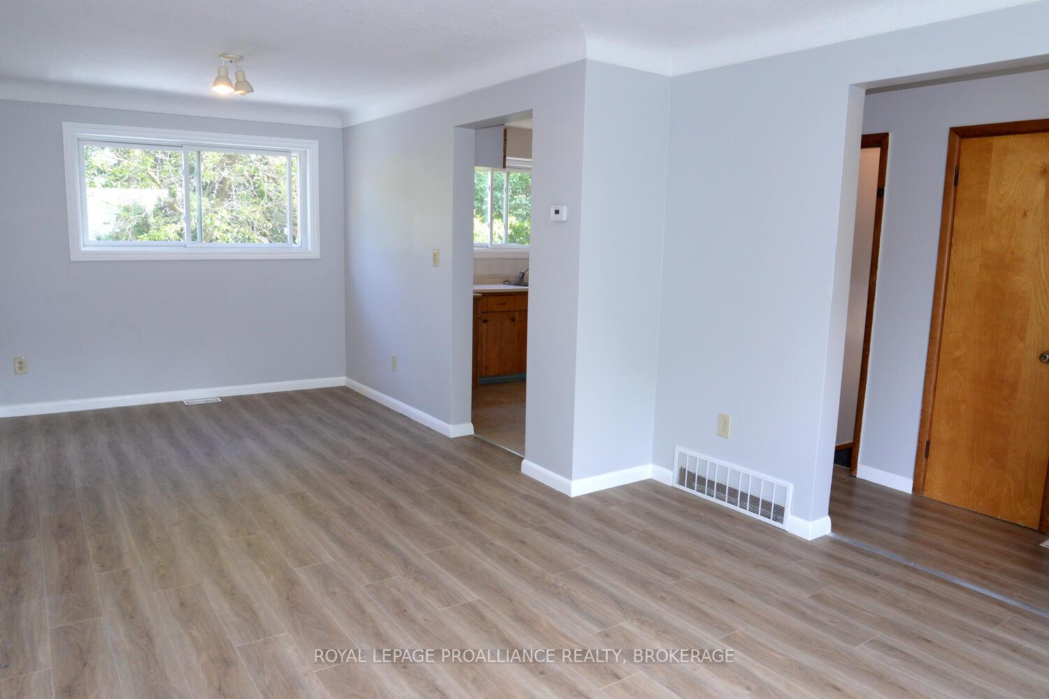 Photo 7 of 322 Meadowcrest Road, Kingston, City Southwest — HOMEH