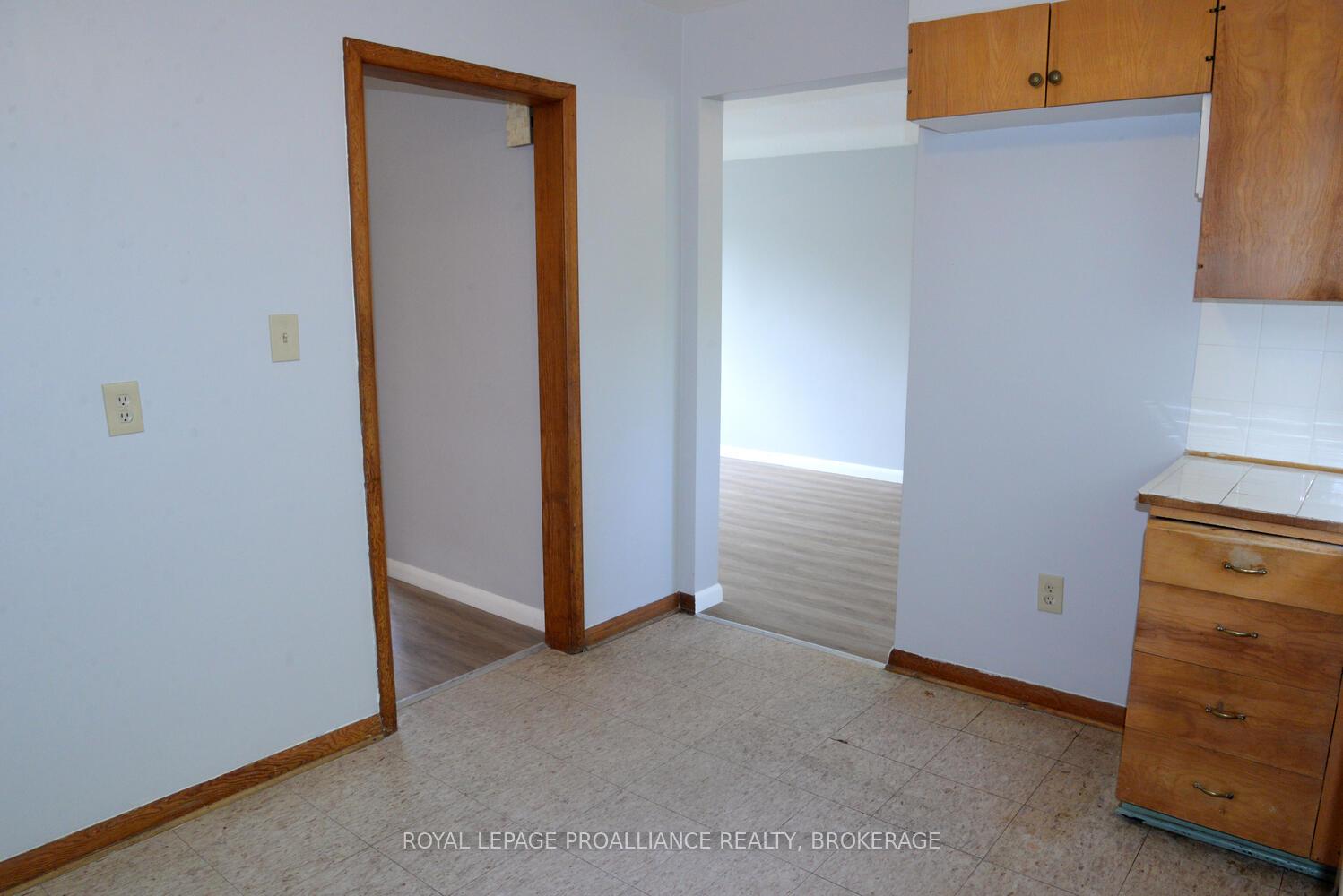 Photo 13 of 322 Meadowcrest Road, Kingston, City Southwest — HOMEH