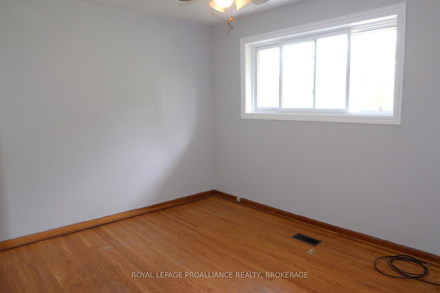 Photo 17 of 322 Meadowcrest Road, Kingston, City Southwest — HOMEH