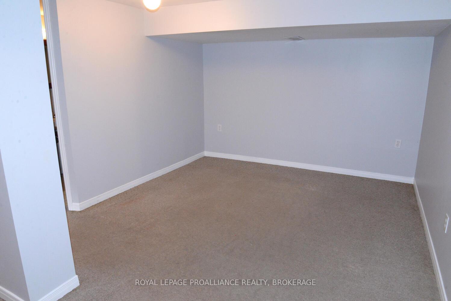 Photo 23 of 322 Meadowcrest Road, Kingston, City Southwest — HOMEH