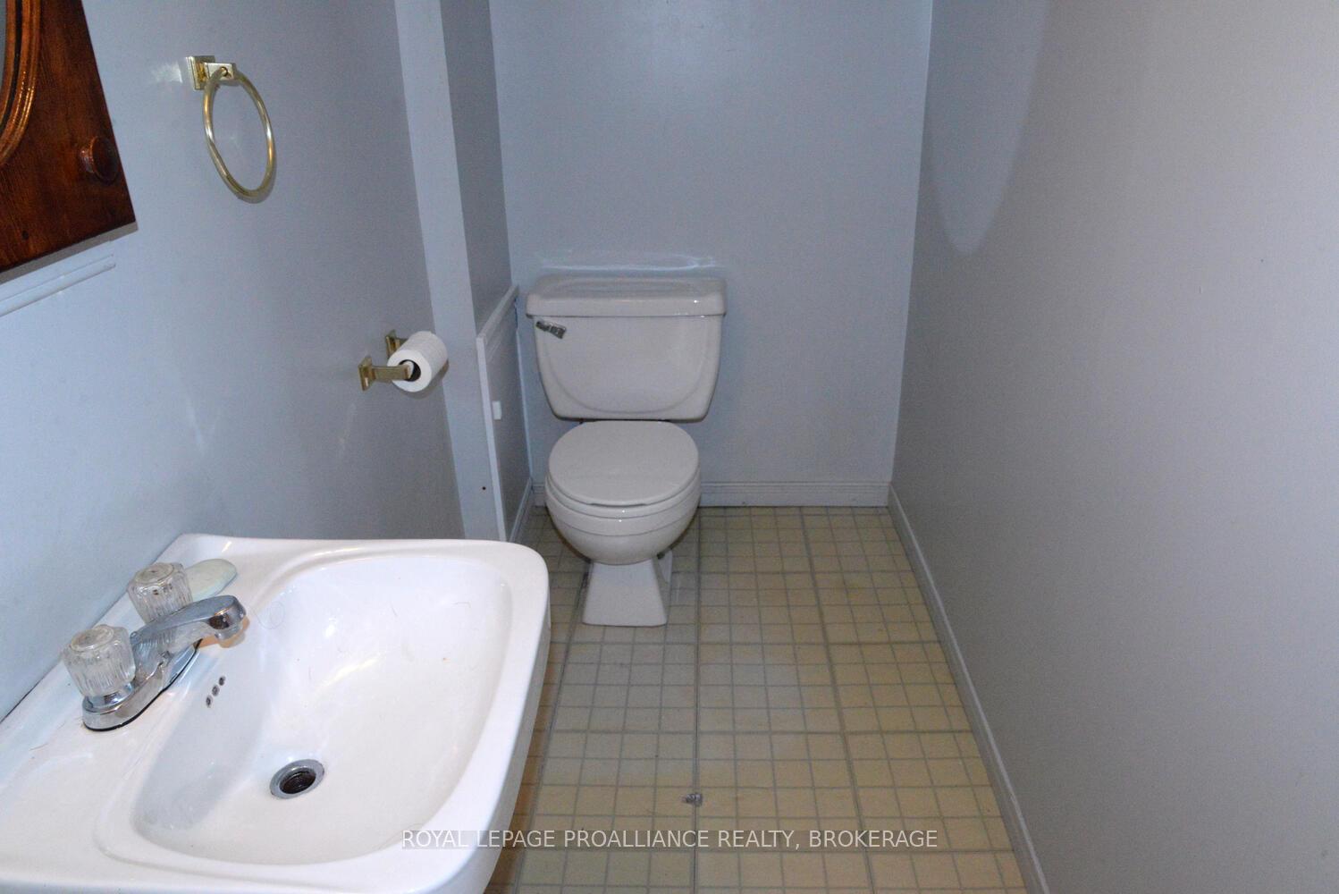 Photo 26 of 322 Meadowcrest Road, Kingston, City Southwest — HOMEH