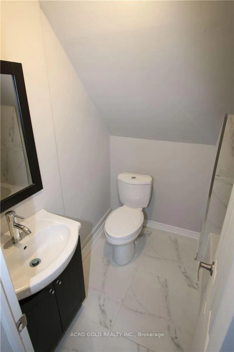 Photo 7 of Unit 03, 297 Cumberland Avenue, Hamilton, Blakeley — HOMEH