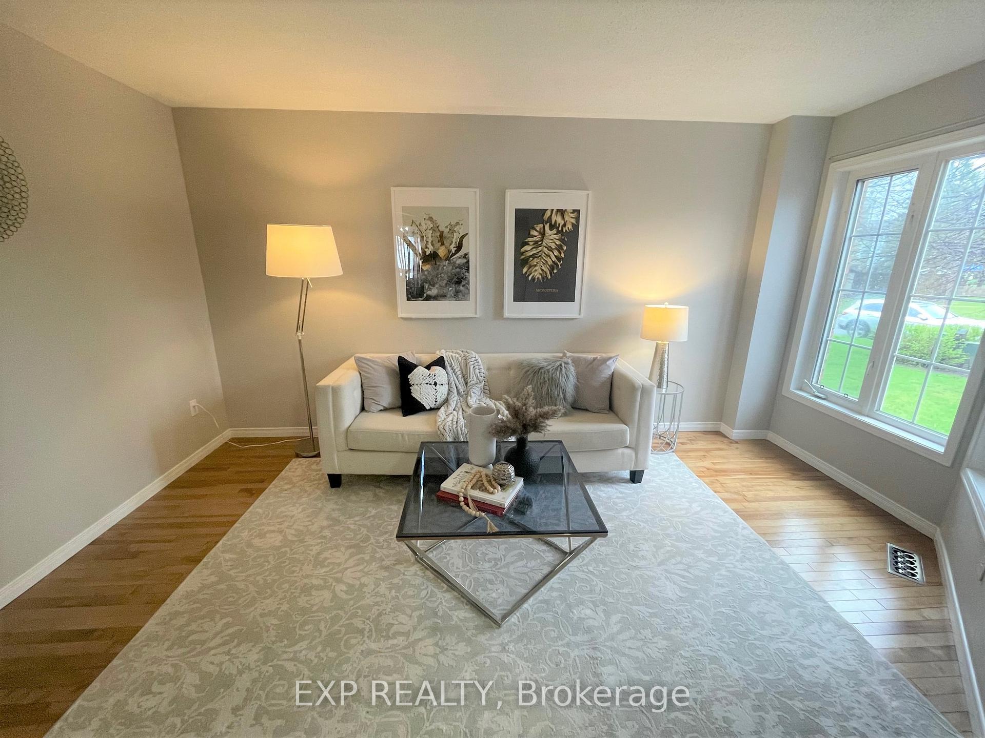 Photo 3 of 63 Beacon Way, Ottawa, Kanata - Morgan's Grant/South March — HOMEH