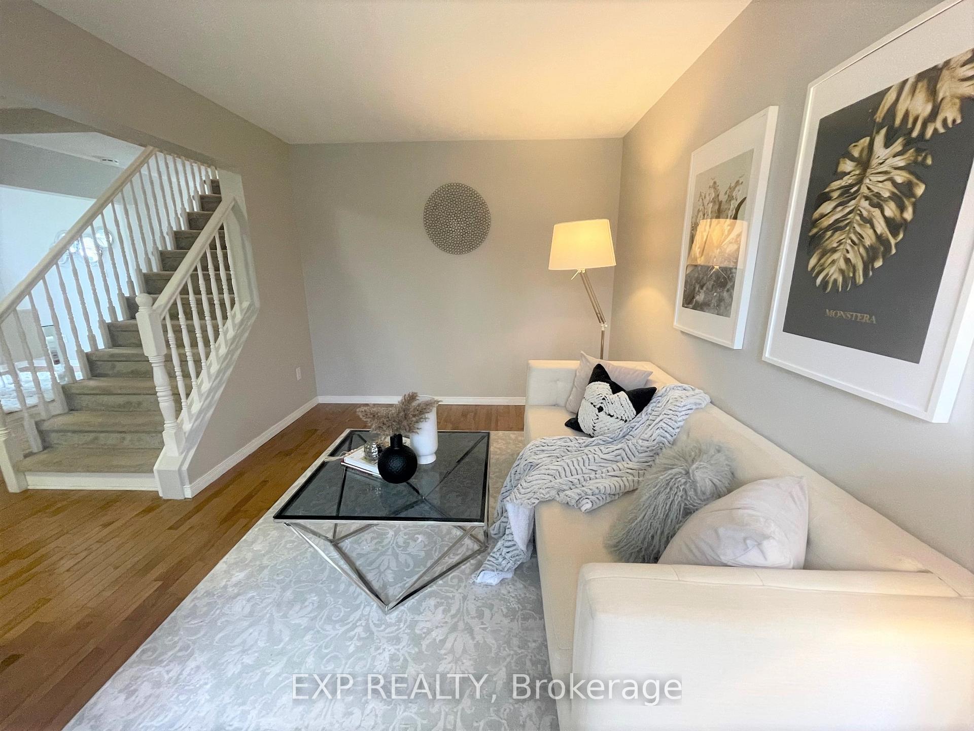 Photo 5 of 63 Beacon Way, Ottawa, Kanata - Morgan's Grant/South March — HOMEH