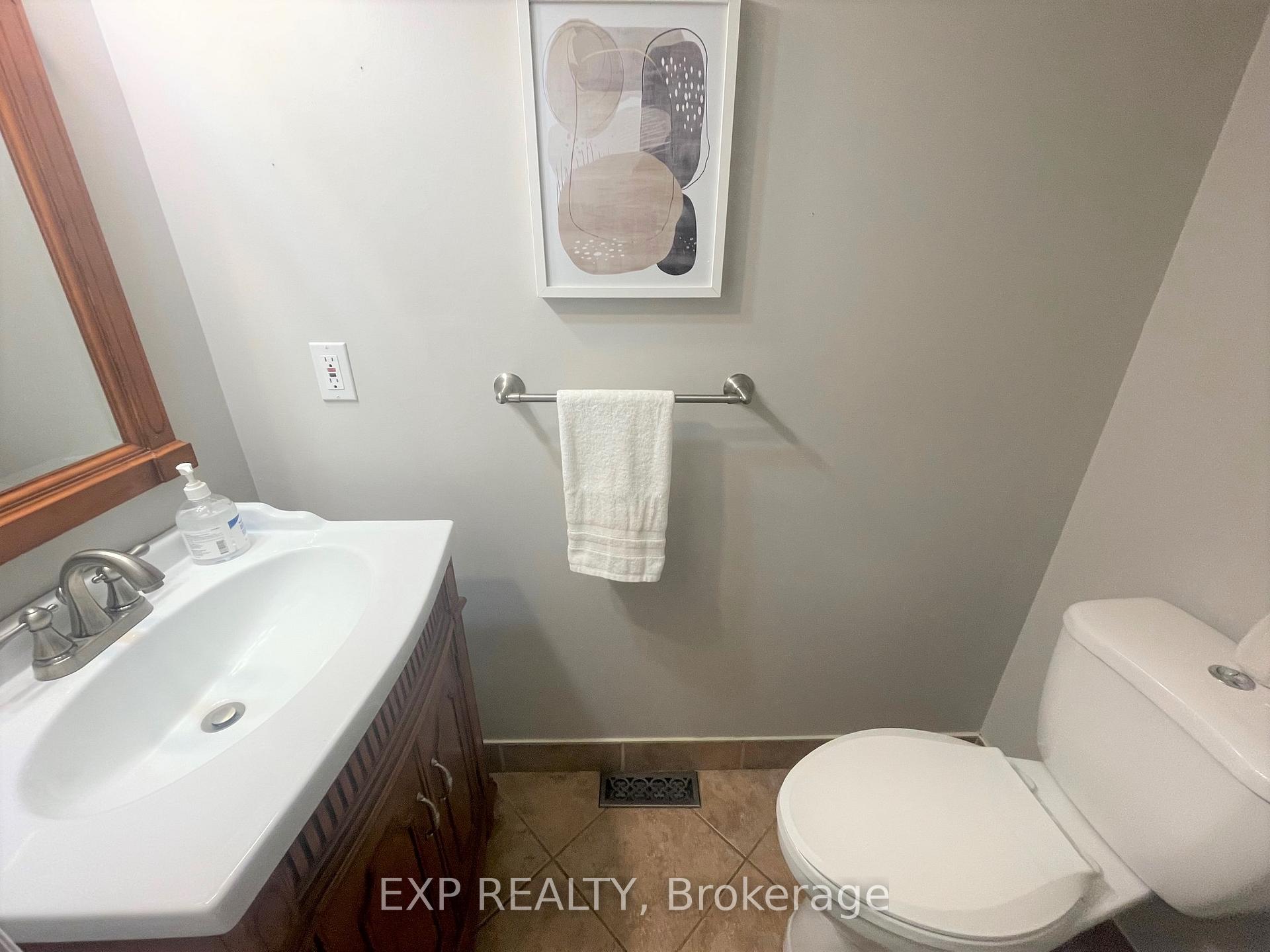 Photo 18 of 63 Beacon Way, Ottawa, Kanata - Morgan's Grant/South March — HOMEH
