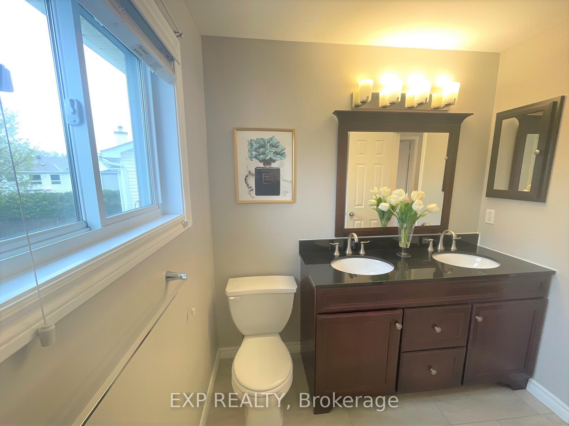 Photo 31 of 63 Beacon Way, Ottawa, Kanata - Morgan's Grant/South March — HOMEH